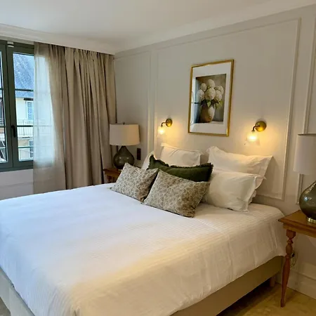 Maison Turenne Hotel