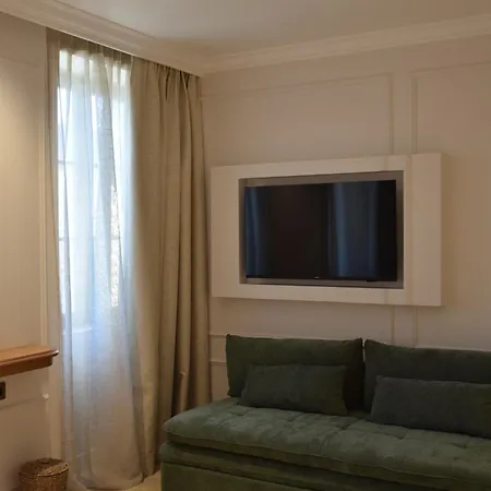 Hotel Maison Turenne 3*